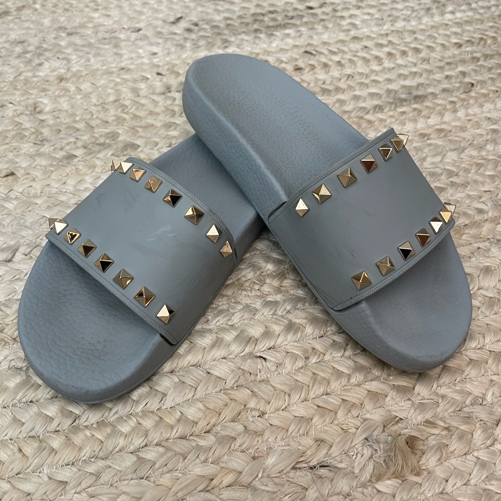 Valentino Rockstud Slides